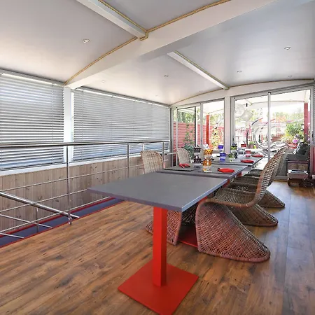 Bed & Breakfast La Peniche - Bed And Bicycle - Mortes Aigues-Mortes