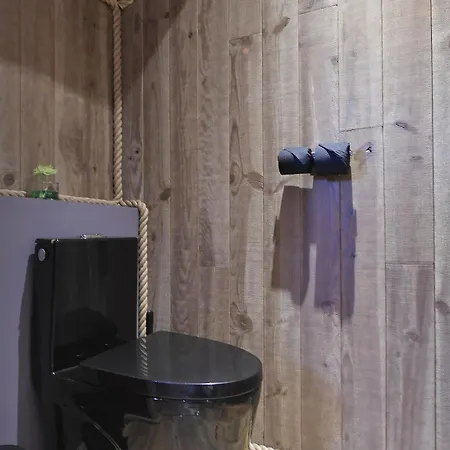 La Peniche - Bed And Bicycle - Mortes 4*