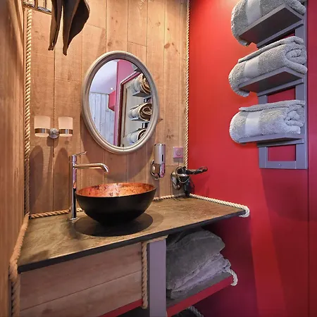 La Peniche - Bed And Bicycle - Mortes 4*