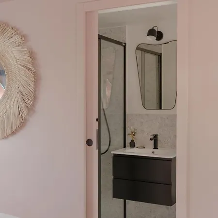 La Peniche - Bed And Bicycle - Mortes 4* 艾格-莫尔特