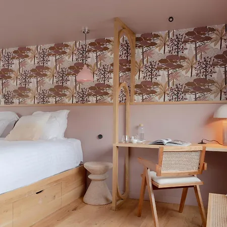 La Peniche - Bed And Bicycle - Mortes 住宿加早餐酒店 艾格-莫尔特